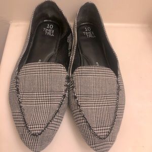 Women’s Plaid Flats